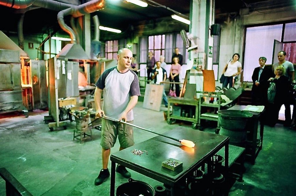   Glass-making in Murano, Venice; M3, modern 24mm f1.4 lens, with unknown-brand (rebranded Kodak?) ‘Lomography’ ISO 800 film.  